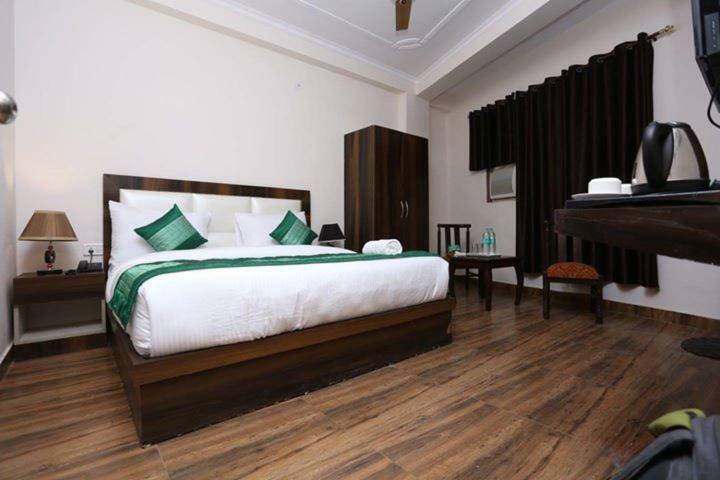 Hotel Sanca International New Delhi Exterior photo