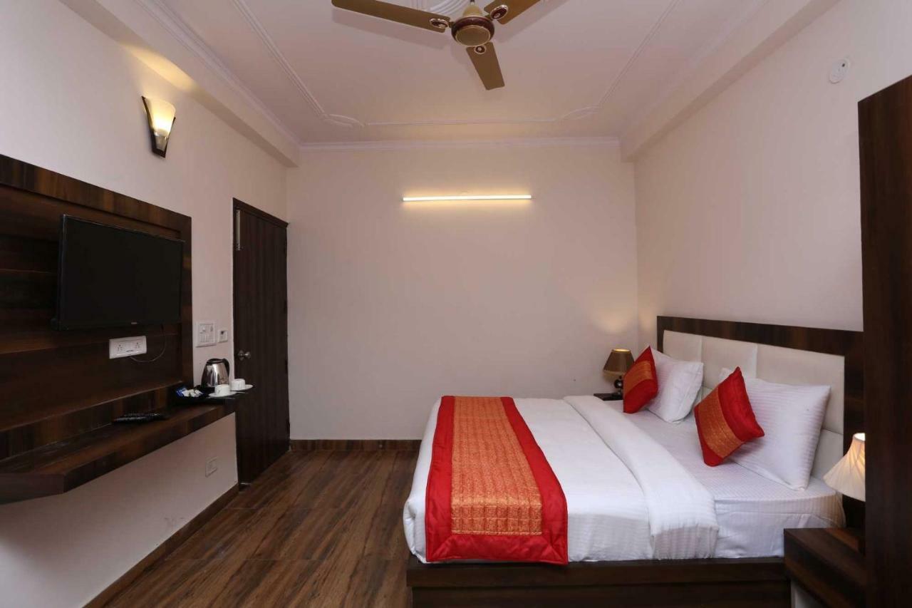Hotel Sanca International New Delhi Exterior photo